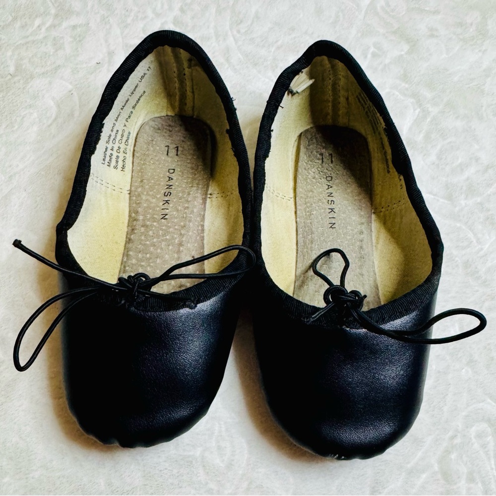 Danskin Black Ballet Flats size 11